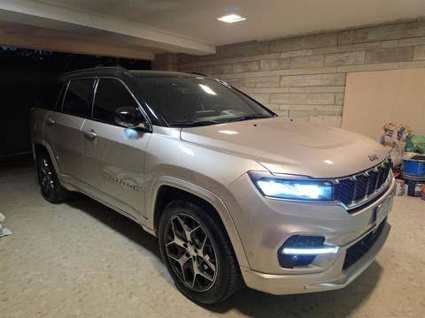 JEEP COMMANDER 1.3 T270 TURBO FLEX OVERLAND AT6 JEEP COMMANDER 1.3 T270 TURBO FLEX OVERLAND AT6